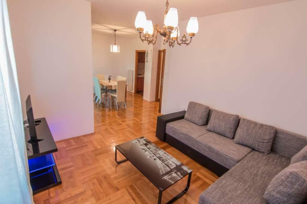 Sea View Apartment Mali Losinj Exterior photo