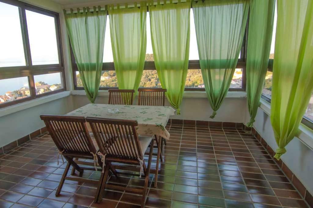 Sea View Apartment Mali Losinj Exterior photo