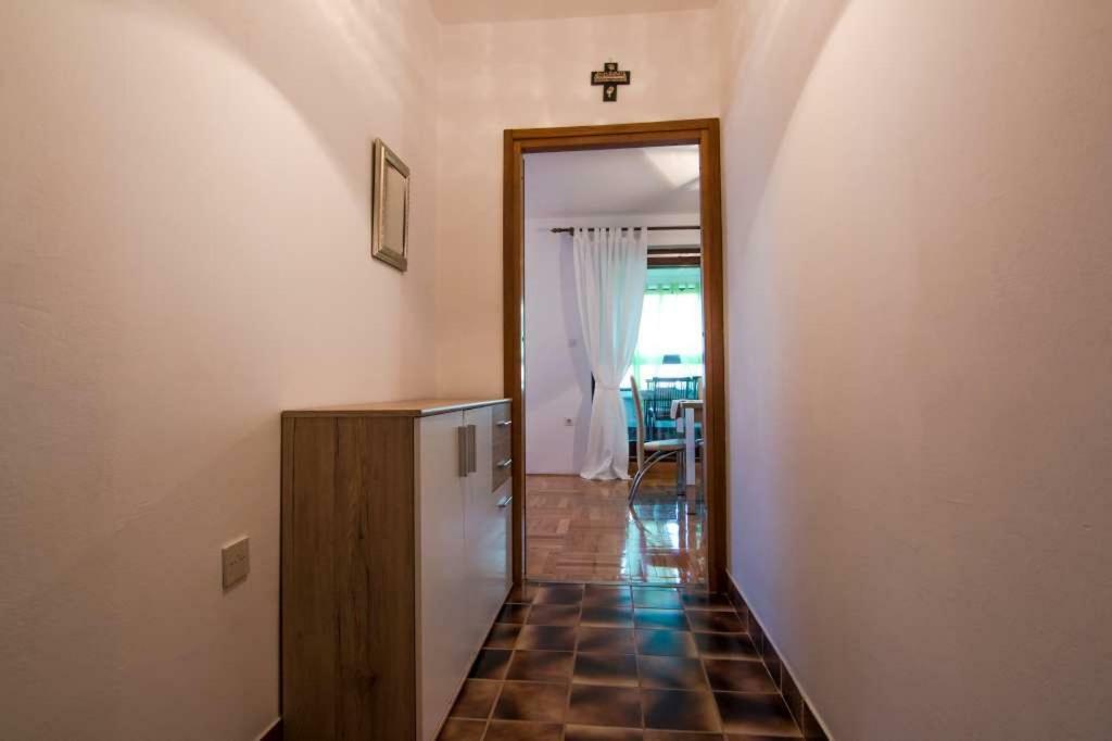 Sea View Apartment Mali Losinj Exterior photo